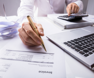 Wystawianie faktur korygujących – kiedy, jak i dlaczego?