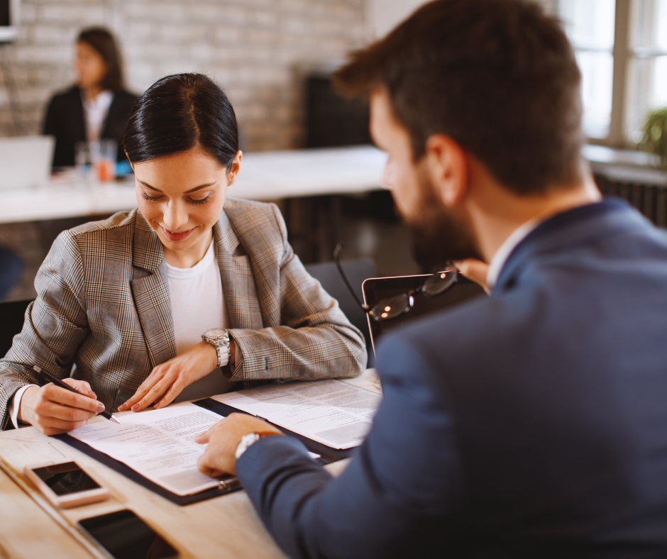 Umowa o pracę na okres próbny w 2025 roku – wszystko co musisz wiedzieć!