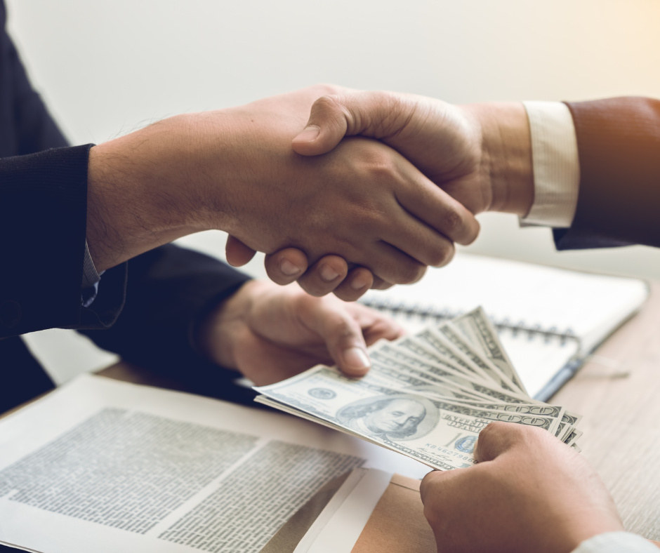 Wynagrodzenie pracowników samorządowych – Podwyżka i nowe tabele od 1 lipca 2023 r.